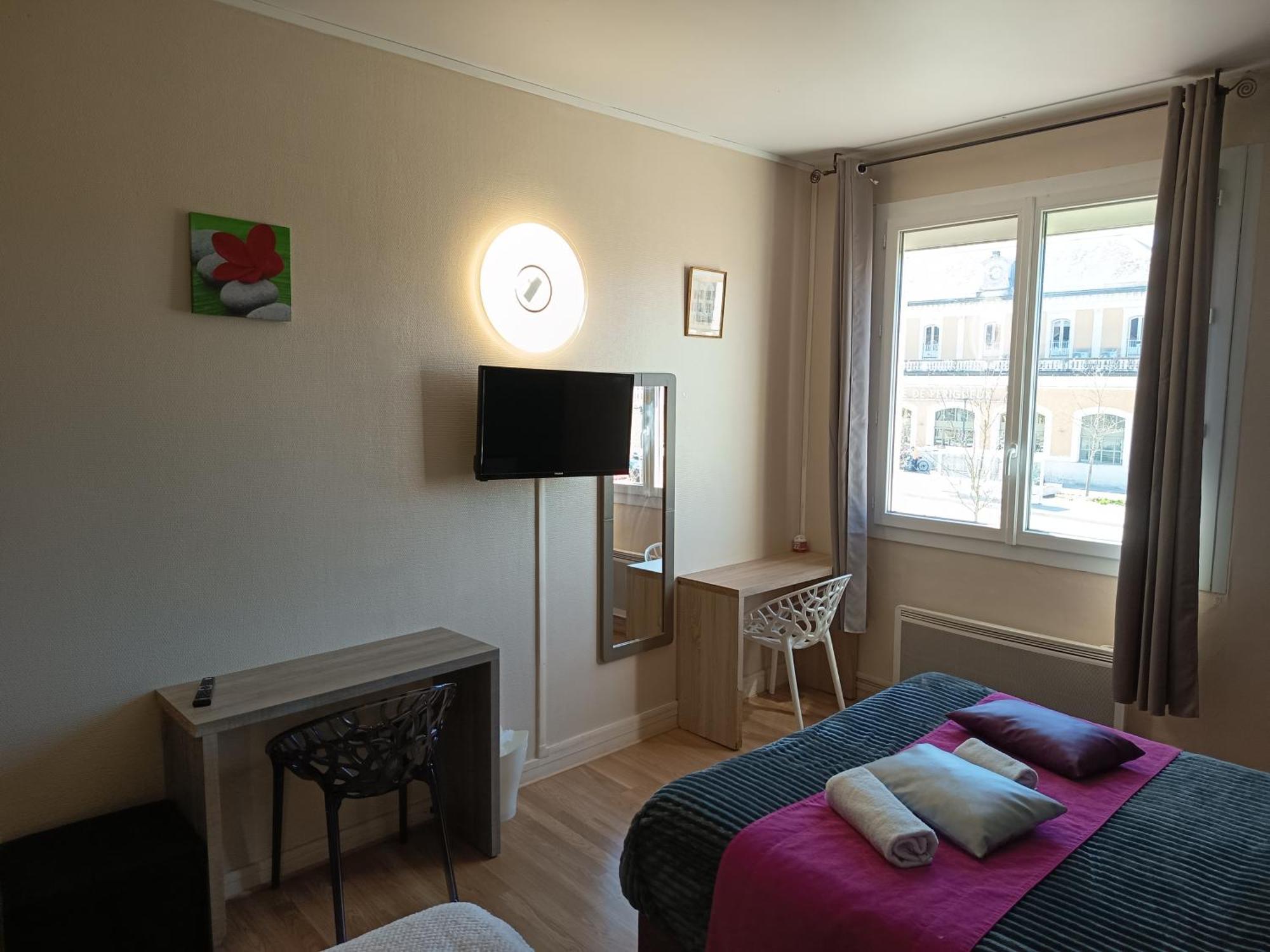 Hotel De La Gare Périgueux Dış mekan fotoğraf